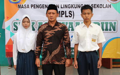 Upacara Pembukaan MPLS SMK Asysyaakiriin Tahun 2024/2025